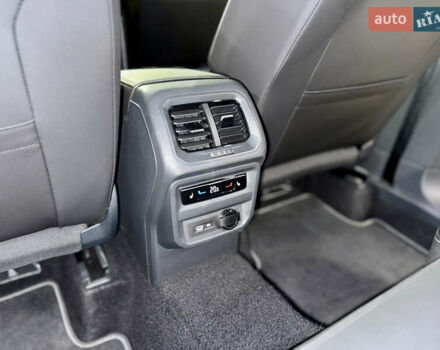 Белый Фольксваген Тигуан, объемом двигателя 2 л и пробегом 48 тыс. км за 42900 $, фото 36 на Automoto.ua