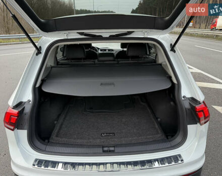 Белый Фольксваген Тигуан, объемом двигателя 1.98 л и пробегом 48 тыс. км за 26999 $, фото 42 на Automoto.ua