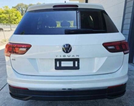 Белый Фольксваген Тигуан, объемом двигателя 2 л и пробегом 23 тыс. км за 12000 $, фото 5 на Automoto.ua