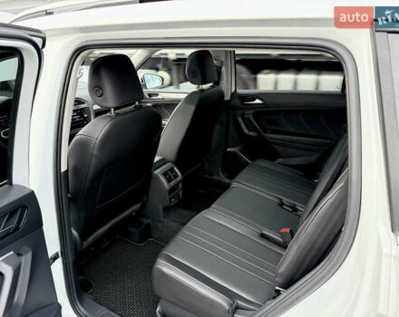 Белый Фольксваген Тигуан, объемом двигателя 1.98 л и пробегом 48 тыс. км за 26999 $, фото 36 на Automoto.ua