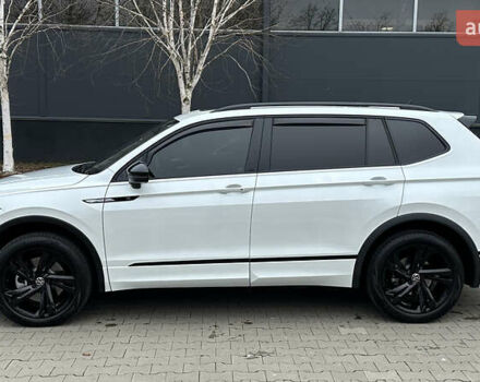 Білий Фольксваген Тігуан, об'ємом двигуна 1.98 л та пробігом 43 тис. км за 27800 $, фото 2 на Automoto.ua