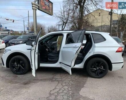 Белый Фольксваген Тигуан, объемом двигателя 2 л и пробегом 45 тыс. км за 28290 $, фото 16 на Automoto.ua