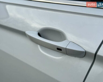 Белый Фольксваген Тигуан, объемом двигателя 1.98 л и пробегом 48 тыс. км за 26999 $, фото 14 на Automoto.ua