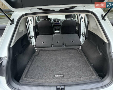 Белый Фольксваген Тигуан, объемом двигателя 1.98 л и пробегом 48 тыс. км за 26999 $, фото 45 на Automoto.ua