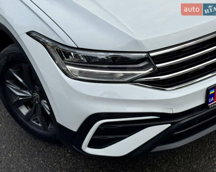 Белый Фольксваген Тигуан, объемом двигателя 1.98 л и пробегом 48 тыс. км за 26999 $, фото 48 на Automoto.ua