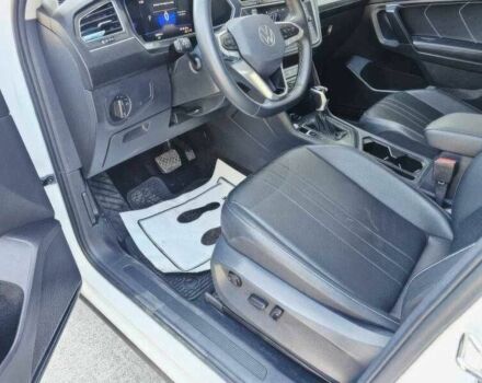 Белый Фольксваген Тигуан, объемом двигателя 2 л и пробегом 23 тыс. км за 12000 $, фото 8 на Automoto.ua