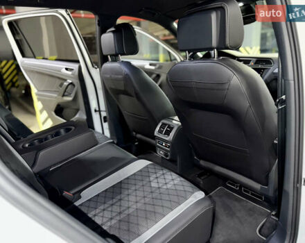 Белый Фольксваген Тигуан, объемом двигателя 2 л и пробегом 48 тыс. км за 42900 $, фото 38 на Automoto.ua