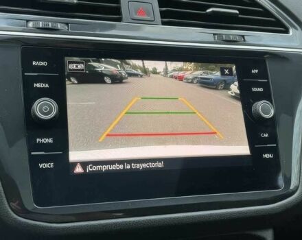 Білий Фольксваген Тігуан, об'ємом двигуна 2 л та пробігом 28 тис. км за 16400 $, фото 10 на Automoto.ua