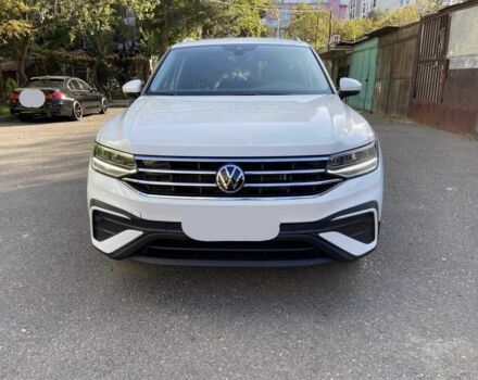 Белый Фольксваген Тигуан, объемом двигателя 2 л и пробегом 31 тыс. км за 16700 $, фото 2 на Automoto.ua