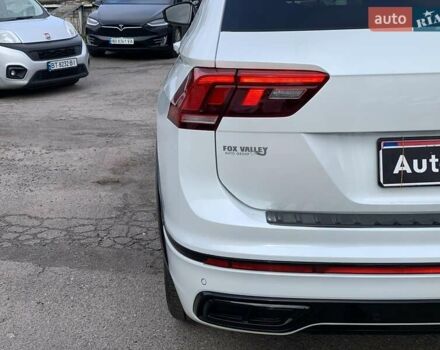 Белый Фольксваген Тигуан, объемом двигателя 2 л и пробегом 45 тыс. км за 28290 $, фото 12 на Automoto.ua