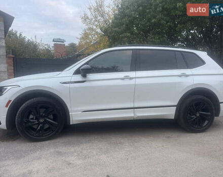 Белый Фольксваген Тигуан, объемом двигателя 1.98 л и пробегом 34 тыс. км за 35300 $, фото 2 на Automoto.ua