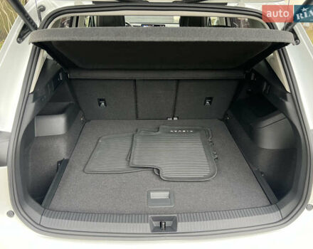 Білий Фольксваген Тігуан, об'ємом двигуна 2 л та пробігом 22 тис. км за 47900 $, фото 49 на Automoto.ua