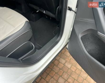 Білий Фольксваген Тігуан, об'ємом двигуна 2 л та пробігом 22 тис. км за 47900 $, фото 126 на Automoto.ua