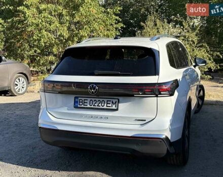 Белый Фольксваген Тигуан, объемом двигателя 1.97 л и пробегом 22 тыс. км за 45800 $, фото 1 на Automoto.ua