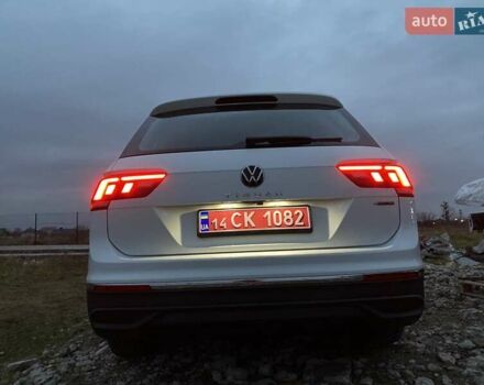 Белый Фольксваген Тигуан, объемом двигателя 2 л и пробегом 5 тыс. км за 24300 $, фото 39 на Automoto.ua