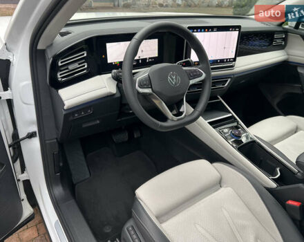 Білий Фольксваген Тігуан, об'ємом двигуна 2 л та пробігом 22 тис. км за 47900 $, фото 64 на Automoto.ua