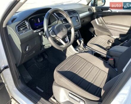 Белый Фольксваген Тигуан, объемом двигателя 2 л и пробегом 5 тыс. км за 24300 $, фото 12 на Automoto.ua