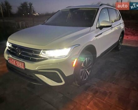 Белый Фольксваген Тигуан, объемом двигателя 2 л и пробегом 5 тыс. км за 24300 $, фото 40 на Automoto.ua