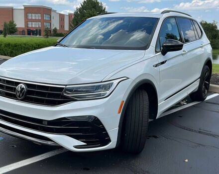 Белый Фольксваген Тигуан, объемом двигателя 2 л и пробегом 12 тыс. км за 14500 $, фото 2 на Automoto.ua