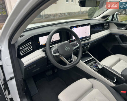 Білий Фольксваген Тігуан, об'ємом двигуна 2 л та пробігом 22 тис. км за 47900 $, фото 63 на Automoto.ua