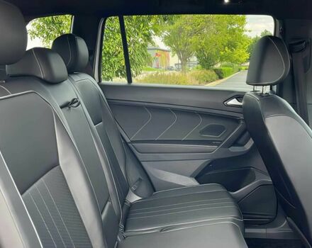 Белый Фольксваген Тигуан, объемом двигателя 2 л и пробегом 12 тыс. км за 14500 $, фото 12 на Automoto.ua