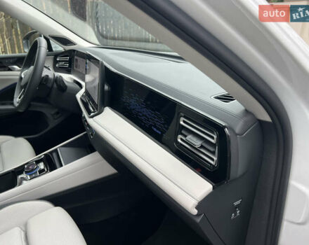 Білий Фольксваген Тігуан, об'ємом двигуна 2 л та пробігом 22 тис. км за 47900 $, фото 136 на Automoto.ua