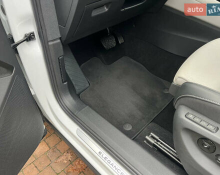 Білий Фольксваген Тігуан, об'ємом двигуна 2 л та пробігом 22 тис. км за 47900 $, фото 65 на Automoto.ua