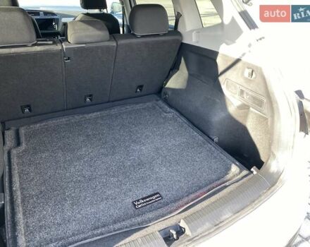 Белый Фольксваген Тигуан, объемом двигателя 2 л и пробегом 5 тыс. км за 24300 $, фото 21 на Automoto.ua