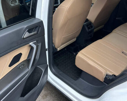 Белый Фольксваген Тигуан, объемом двигателя 1.98 л и пробегом 28 тыс. км за 28500 $, фото 22 на Automoto.ua