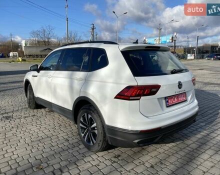 Белый Фольксваген Тигуан, объемом двигателя 2 л и пробегом 5 тыс. км за 24300 $, фото 5 на Automoto.ua