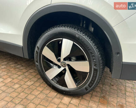 Білий Фольксваген Тігуан, об'ємом двигуна 2 л та пробігом 22 тис. км за 47900 $, фото 42 на Automoto.ua