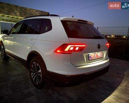 Белый Фольксваген Тигуан, объемом двигателя 2 л и пробегом 5 тыс. км за 24300 $, фото 43 на Automoto.ua