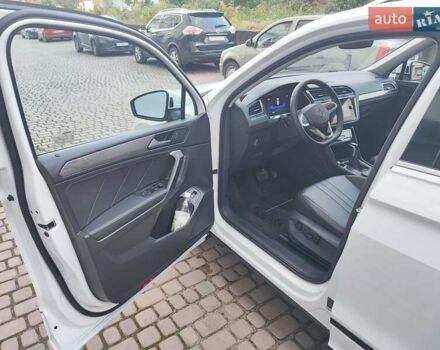 Белый Фольксваген Тигуан, объемом двигателя 1.98 л и пробегом 10 тыс. км за 28500 $, фото 12 на Automoto.ua