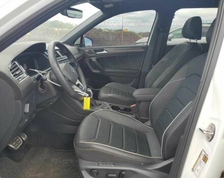 Белый Фольксваген Тигуан, объемом двигателя 2 л и пробегом 11 тыс. км за 8300 $, фото 6 на Automoto.ua