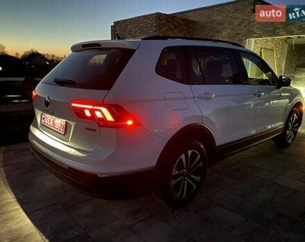 Белый Фольксваген Тигуан, объемом двигателя 2 л и пробегом 5 тыс. км за 24300 $, фото 42 на Automoto.ua