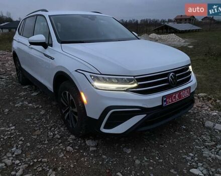 Белый Фольксваген Тигуан, объемом двигателя 2 л и пробегом 5 тыс. км за 24300 $, фото 38 на Automoto.ua