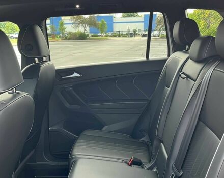 Белый Фольксваген Тигуан, объемом двигателя 2 л и пробегом 12 тыс. км за 14500 $, фото 11 на Automoto.ua