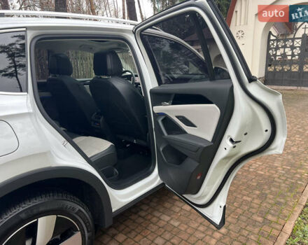 Білий Фольксваген Тігуан, об'ємом двигуна 2 л та пробігом 22 тис. км за 47900 $, фото 122 на Automoto.ua