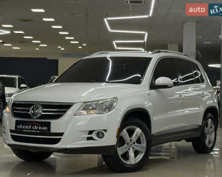 Белый Фольксваген Тигуан, объемом двигателя 1.98 л и пробегом 348 тыс. км за 8999 $, фото 1 на Automoto.ua