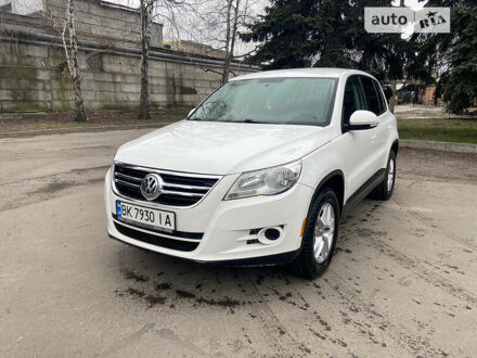 Фольксваген Тигуан 2010 в Харькове на Automoto.ua Белый Фольксваген Тигуан, объемом двигателя 2 л и пробегом 153 тыс. км за 9000 $, фото 1 на Automoto.ua