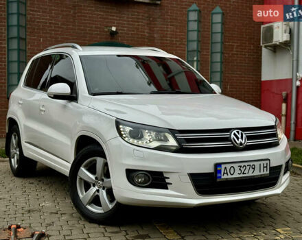 Белый Фольксваген Тигуан, объемом двигателя 1.97 л и пробегом 257 тыс. км за 14999 $, фото 1 на Automoto.ua