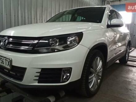 Белый Фольксваген Тигуан, объемом двигателя 1.98 л и пробегом 240 тыс. км за 13500 $, фото 1 на Automoto.ua