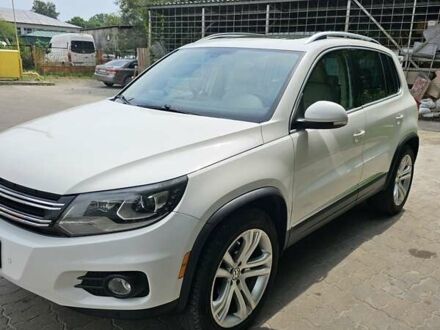 Білий Фольксваген Тігуан, об'ємом двигуна 1.98 л та пробігом 162 тис. км за 11800 $, фото 1 на Automoto.ua