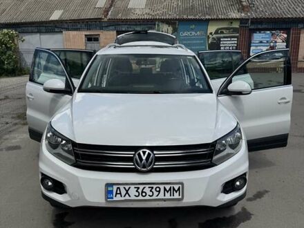 Белый Фольксваген Тигуан, объемом двигателя 1.98 л и пробегом 208 тыс. км за 10600 $, фото 1 на Automoto.ua