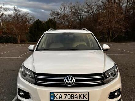Білий Фольксваген Тігуан, об'ємом двигуна 1.98 л та пробігом 237 тис. км за 13000 $, фото 1 на Automoto.ua