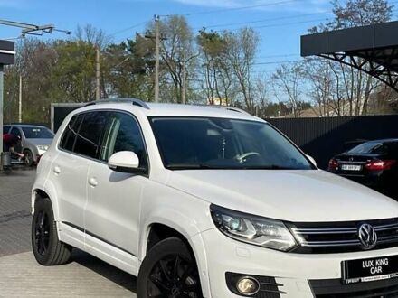Фольксваген Тигуан 2012 в Броварах на Automoto.ua Белый Фольксваген Тигуан, объемом двигателя 2 л и пробегом 253 тыс. км за 12000 $, фото 1 на Automoto.ua