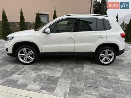 Белый Фольксваген Тигуан, объемом двигателя 2 л и пробегом 142 тыс. км за 12999 $, фото 1 на Automoto.ua