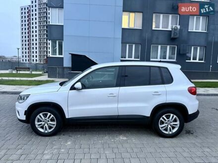 Білий Фольксваген Тігуан, об'ємом двигуна 1.98 л та пробігом 143 тис. км за 9999 $, фото 1 на Automoto.ua