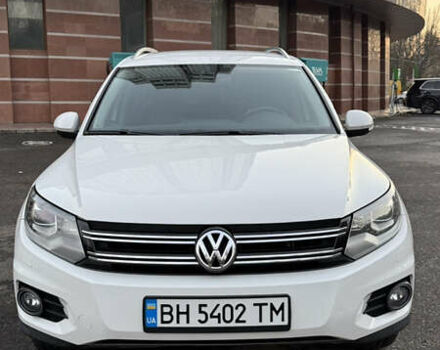 Белый Фольксваген Тигуан, объемом двигателя 2 л и пробегом 91 тыс. км за 14900 $, фото 1 на Automoto.ua