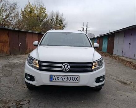 Белый Фольксваген Тигуан, объемом двигателя 2 л и пробегом 230 тыс. км за 12200 $, фото 1 на Automoto.ua